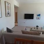 μοντέρνο σπίτι Apartamento Monemvasía